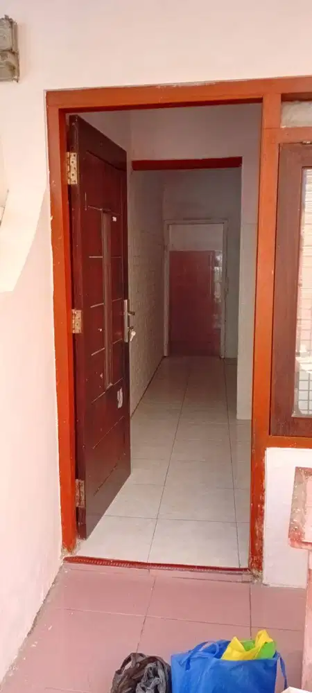 Dikontrakkan rumah keluarga di Menanggal, Gayungan Surabaya