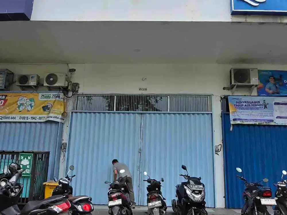 Sewa ruko 3 lantai siap usaha