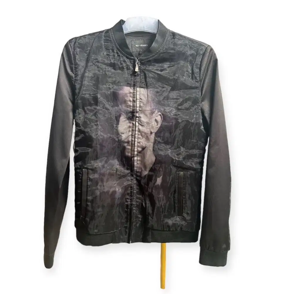 jaket preloved bal hitam 66x46 coklat art photograf unik rev jersey