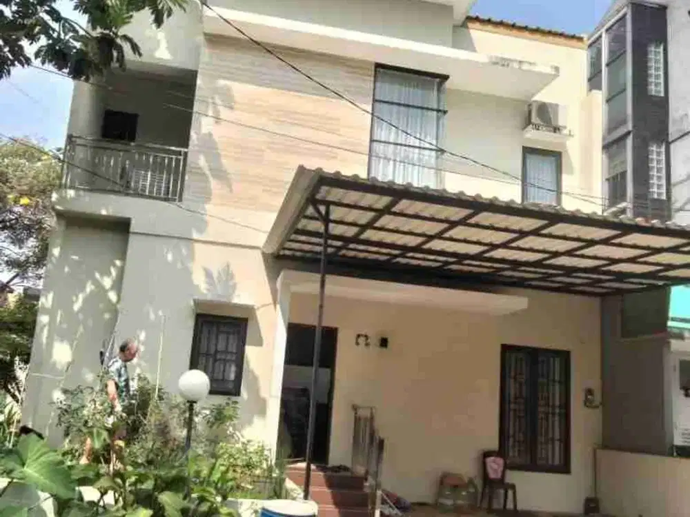 rumah bagus dijual 2 lantai istana sudirman regency cijerah bandung