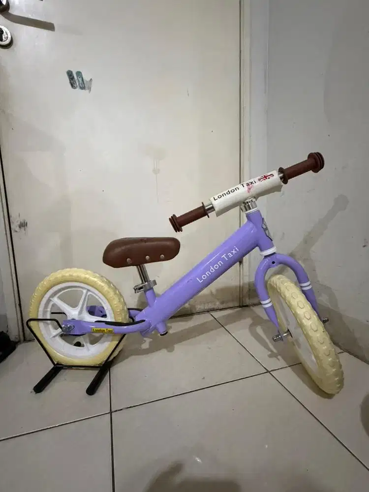 Sepeda london taxi