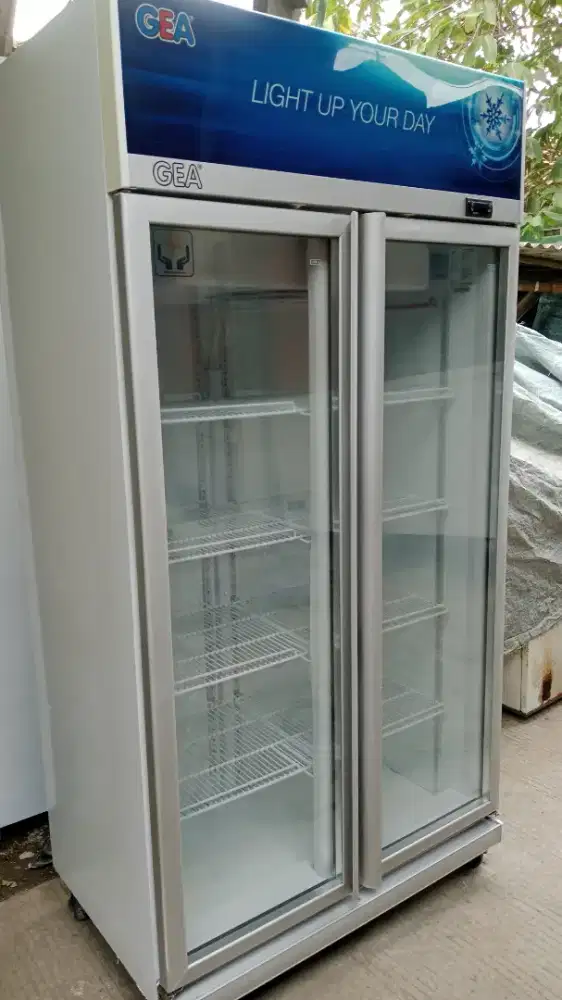 Chillir showcase 2 pintu mrk GEA