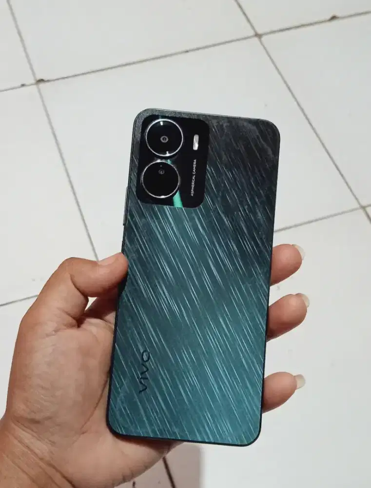 Vivo y16 ram 3+3/32!.