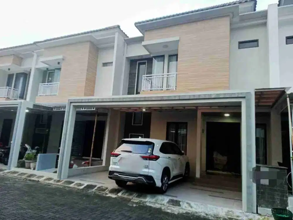 Rumah mewah dekat kampus UMS