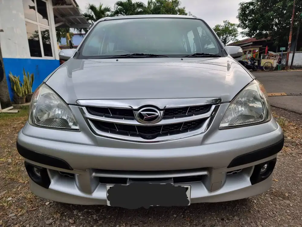 XENIA XI FAMILY MANUAL 2011 2010 TGN1 KM40RB ASLI FULL ORISINIL ANTIK