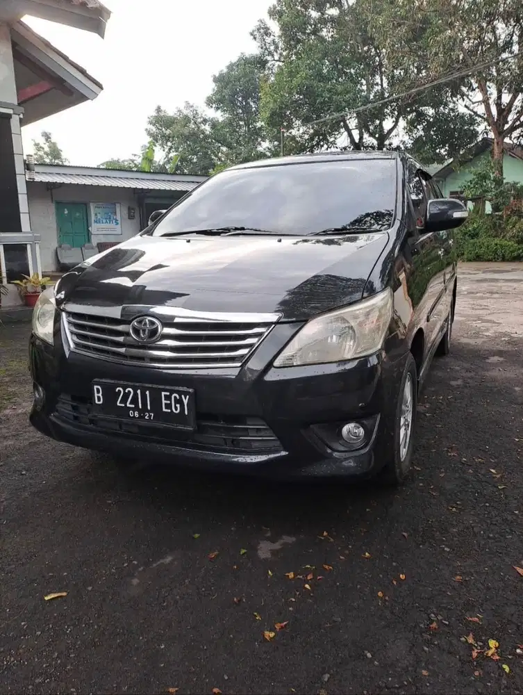 Innova V Luxury 2012 Matic