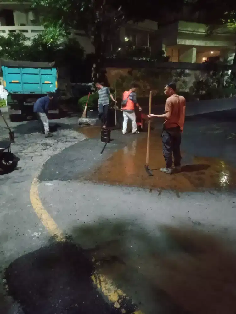 Aspal hotmix pondok cabe