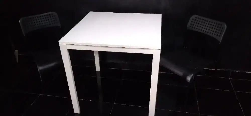 1 set ikea 2 kursi dining table