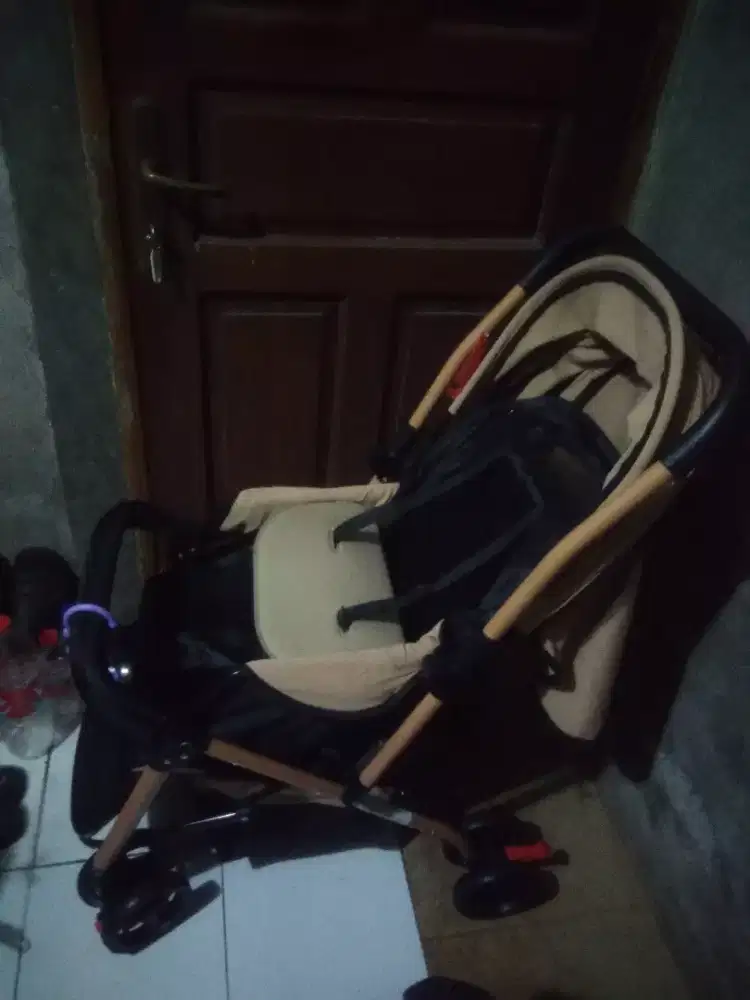Stroller Baby bisa dilipat