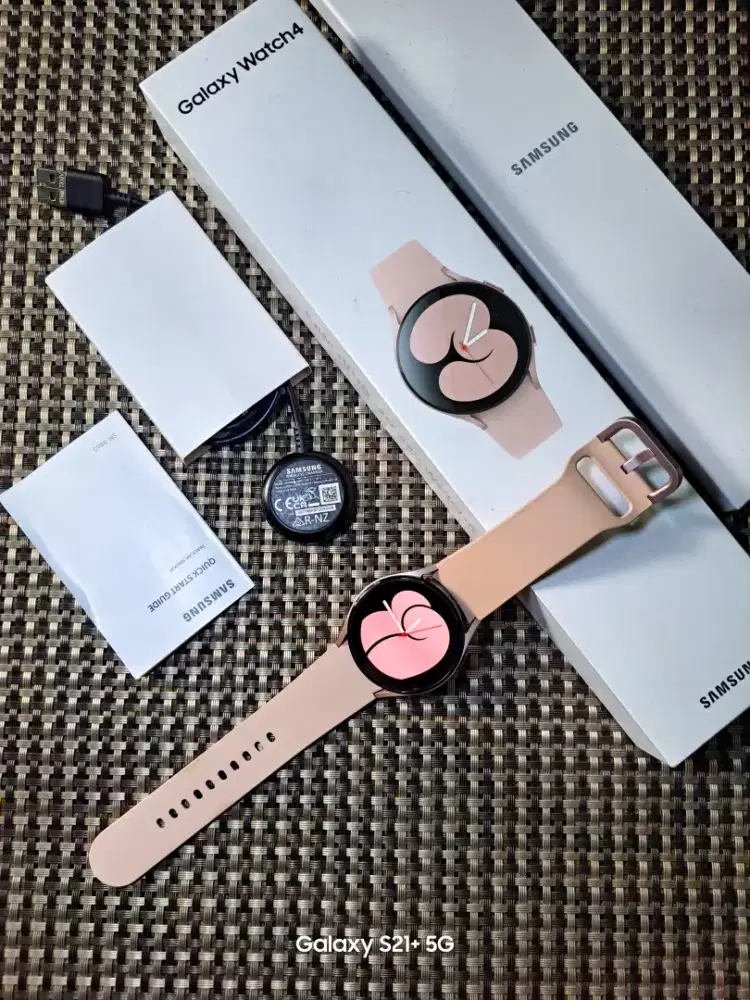 SAMSUNG GALAXY WATCH 4 40MM (Resmi SEIN)