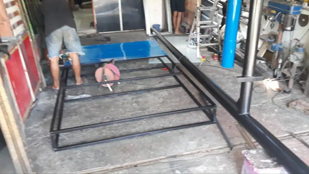 Vendor Neonbox plang akrilik sign papan nama menu huruf timbul letter