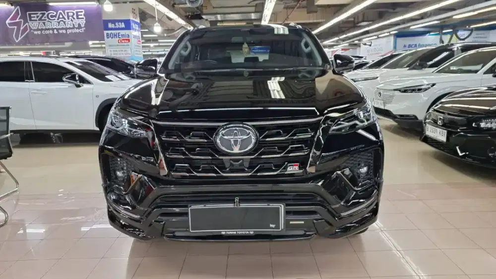 KM 22 rb Fortuner 2.8 GR Sport 2022 seperti baru