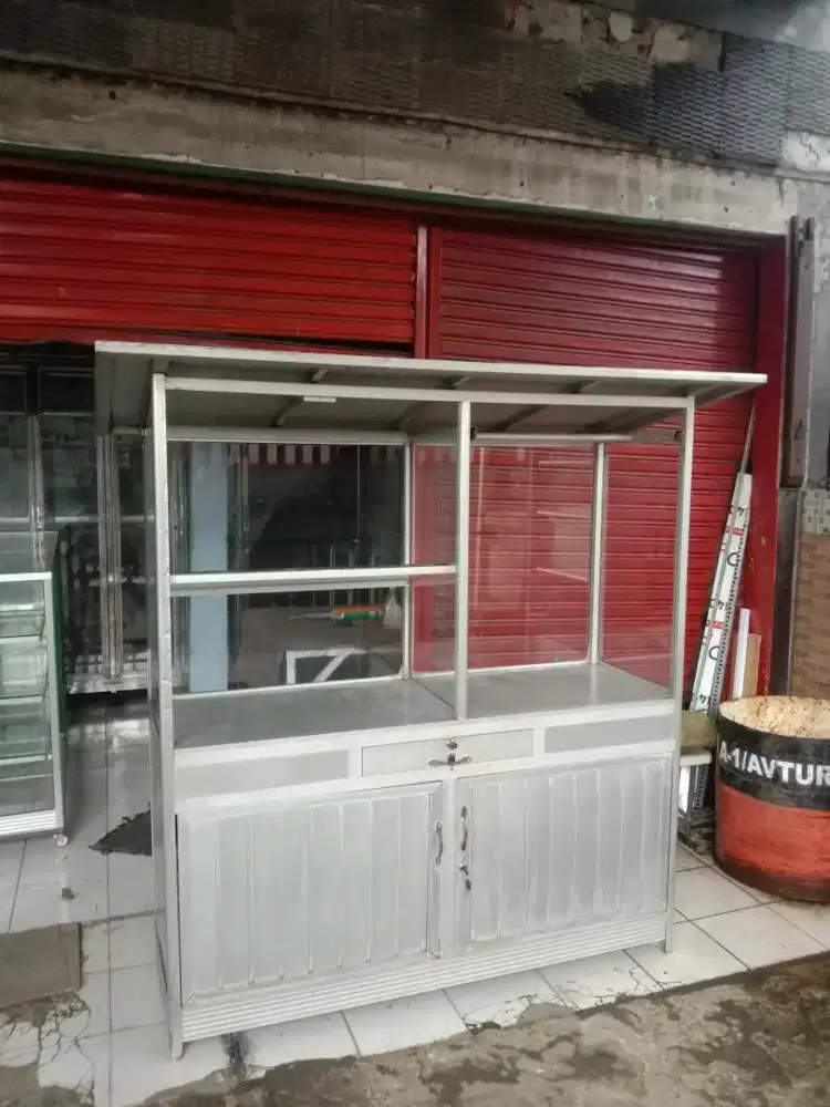 etalase makanan