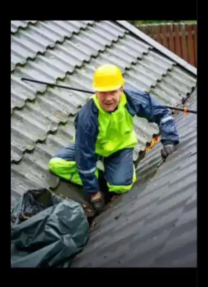 Perbaikan atap bocor bongkar pasang atap perbaikan talang renovasi rmh