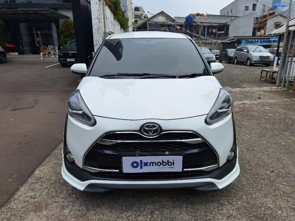 DP MURAH Toyota Sienta 1.5 Q Bensin-AT 2017  CUIZB