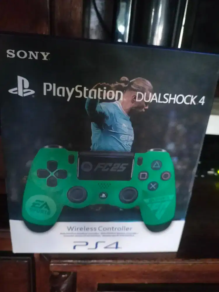 Jual stik ps4 special edition, baru blum prnah di pkek