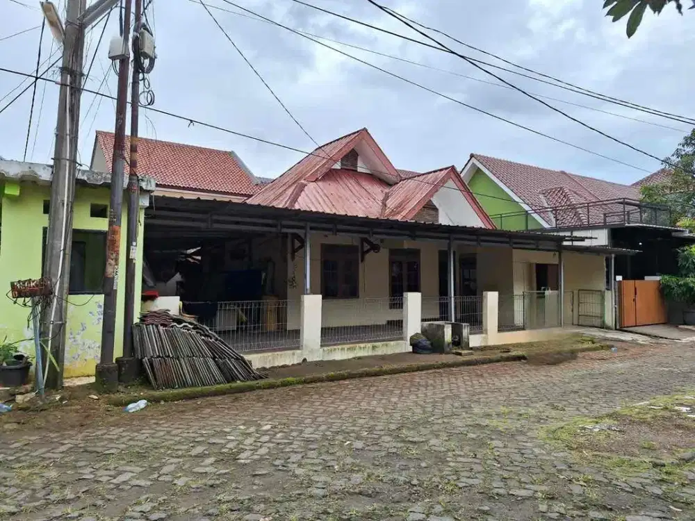 Rumah Hook Di Kemang Pratama Depok