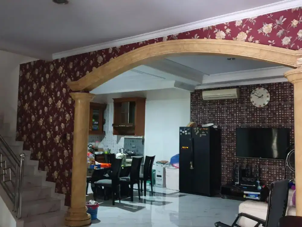 DIJUAL RUMAH CANTIK DI BULEVARD HIJAU REGENCY HARAPAN INDAH BEKASI
