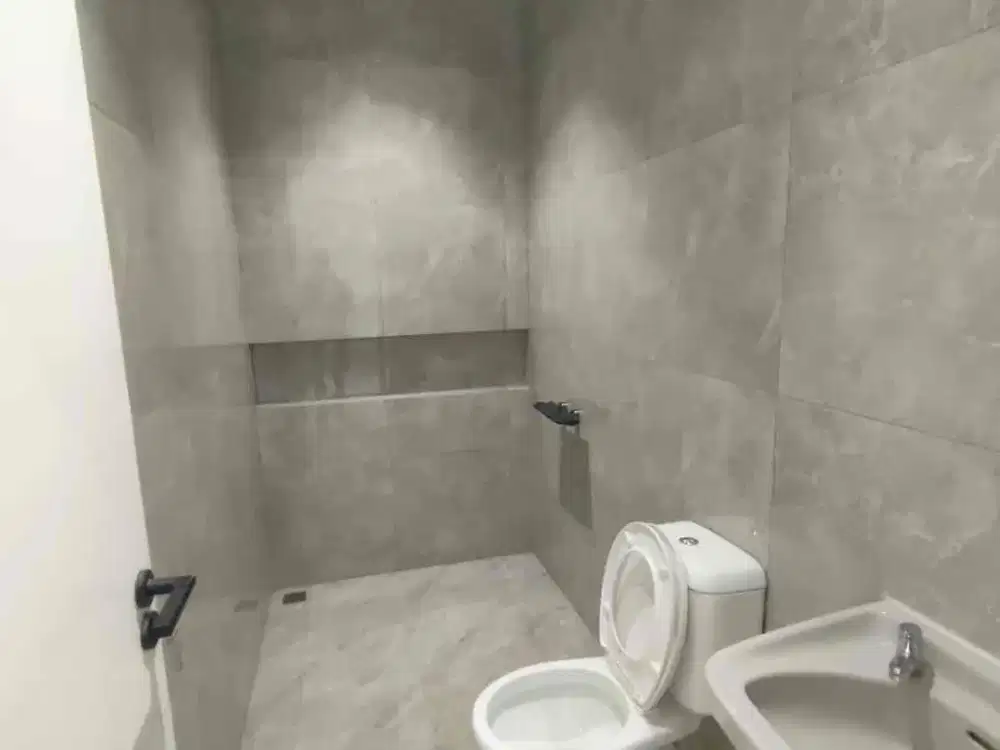 Dijual Rumah di taman holis indah bandung