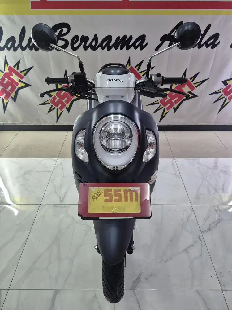 Scoopy fashion iss remot