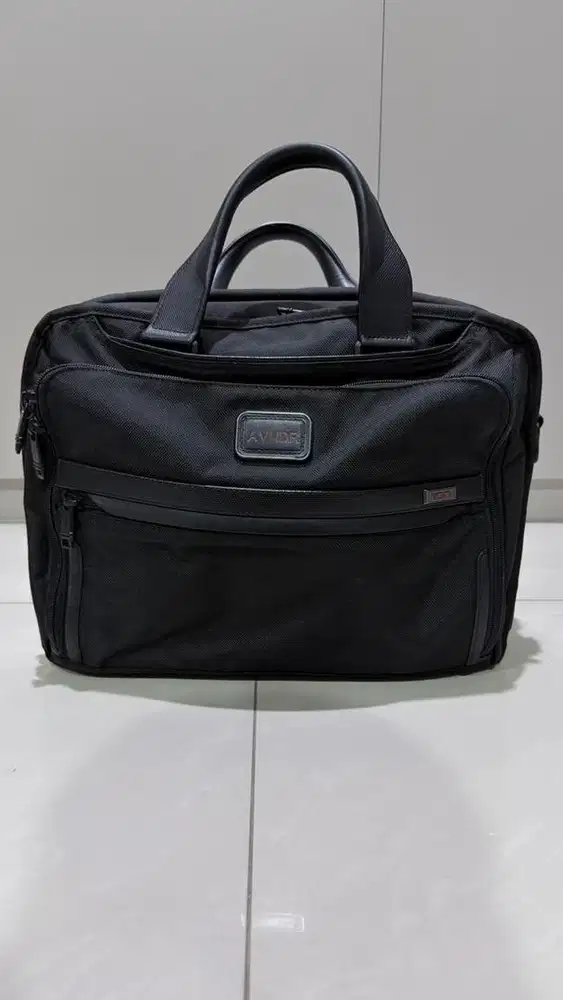 TUMI ALPHA Medium 15 Briefcase Original