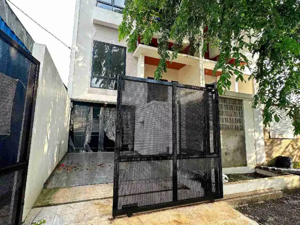 Rumah Baru Siap Huni Di Duren Sawit Jakarta Timur (237) Akses 2 Mobil Bisa KPR Jual