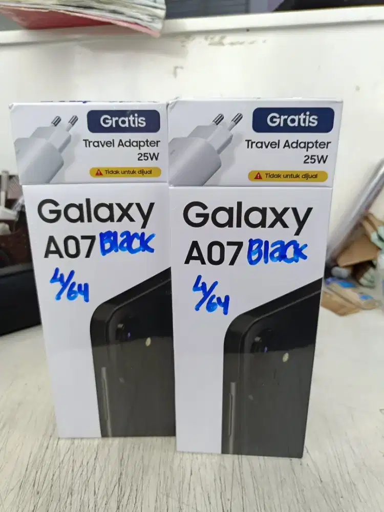 Samsung A16 8/128 New black free adaptor 25watt