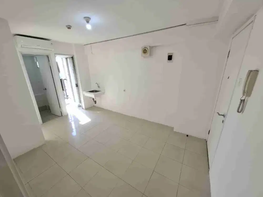 2BR Hoek Un Furnished Tower F lt. 9