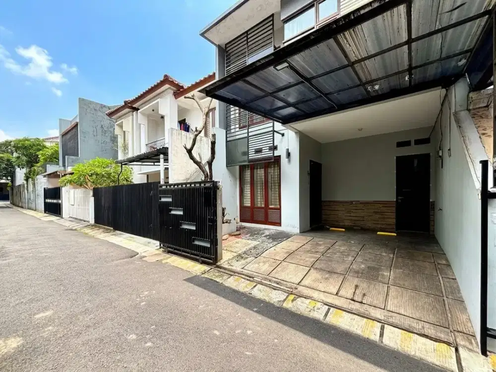 RUMAH 2 LANTAI DI TEBET BARAT – DI BAWAH 3 MILIAR!