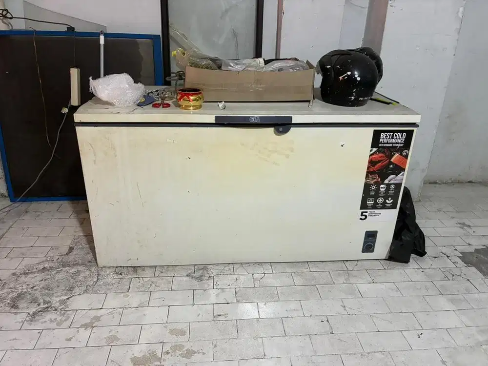 Dijual Freezer GEA 1.200 Liter