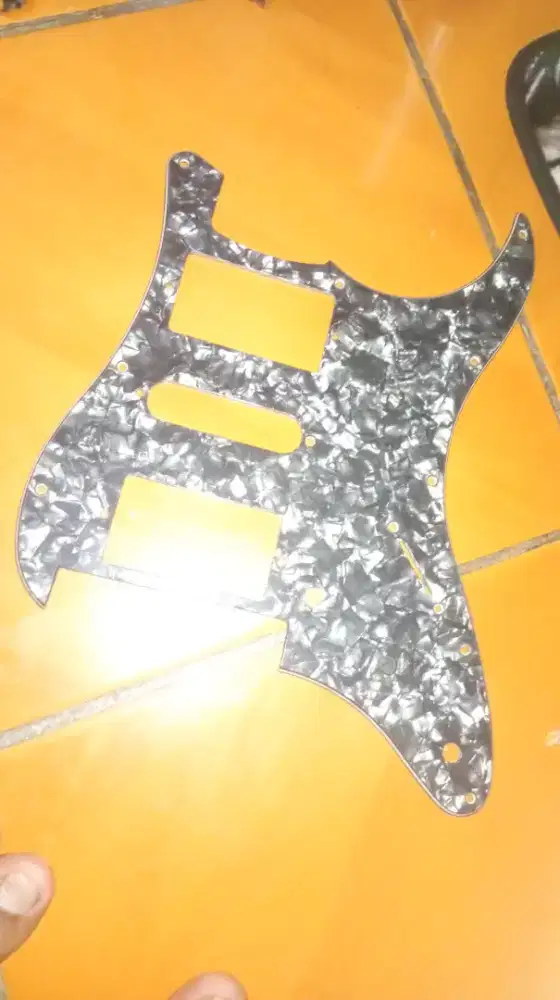 Pickguard gitar model stratovaster