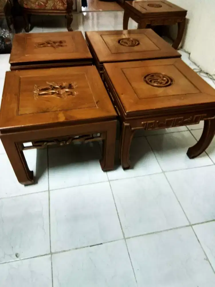 6 unit meja kayu jati ukiran tulisan fuk,  dan ukiran  bunga