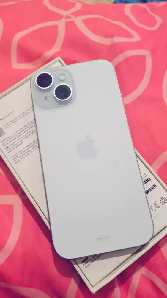 IPhone 15 Mulus