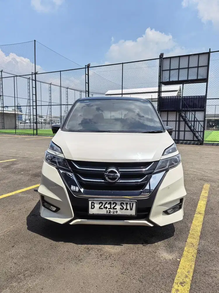 Nissan Serena HWS 2.0 Nik 2019 RECORD