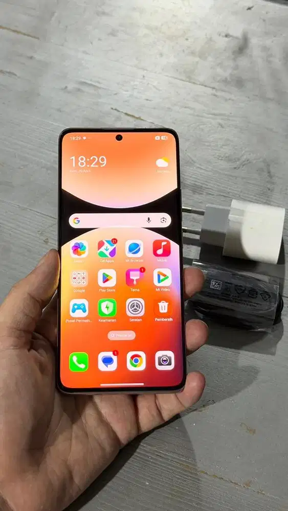 Xiaomi Note 14 Pro 5G Gold 8/256GB Resmi Hp charger