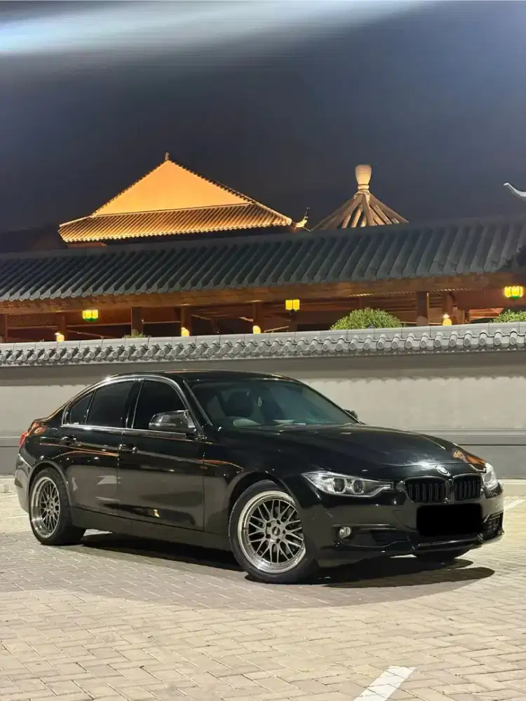 [LOW KM, CASH] BMW 320i F30 Pre-LCI Luxury Line 2015 / Sport Line 2016