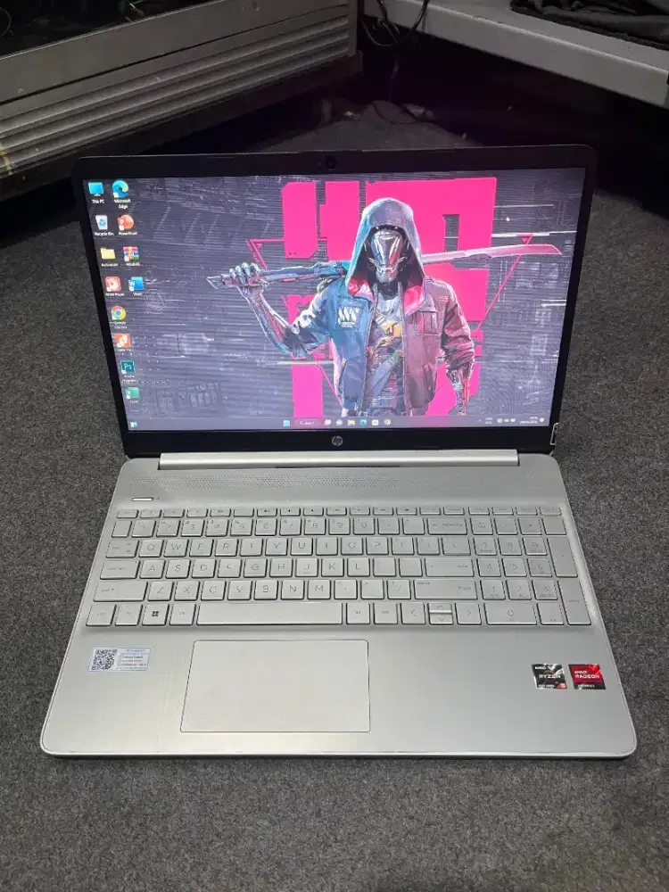 Dijual Laptop Hp 15s Amd ryzen 5 - 5500U ( ram 8/ nvme 512 gb )