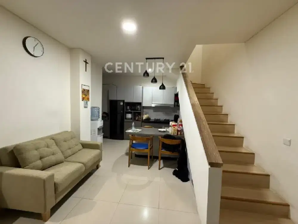 Rumah Eksklusif Podomoro Park,Dekat Danau & Clubhouse, HargaTerba