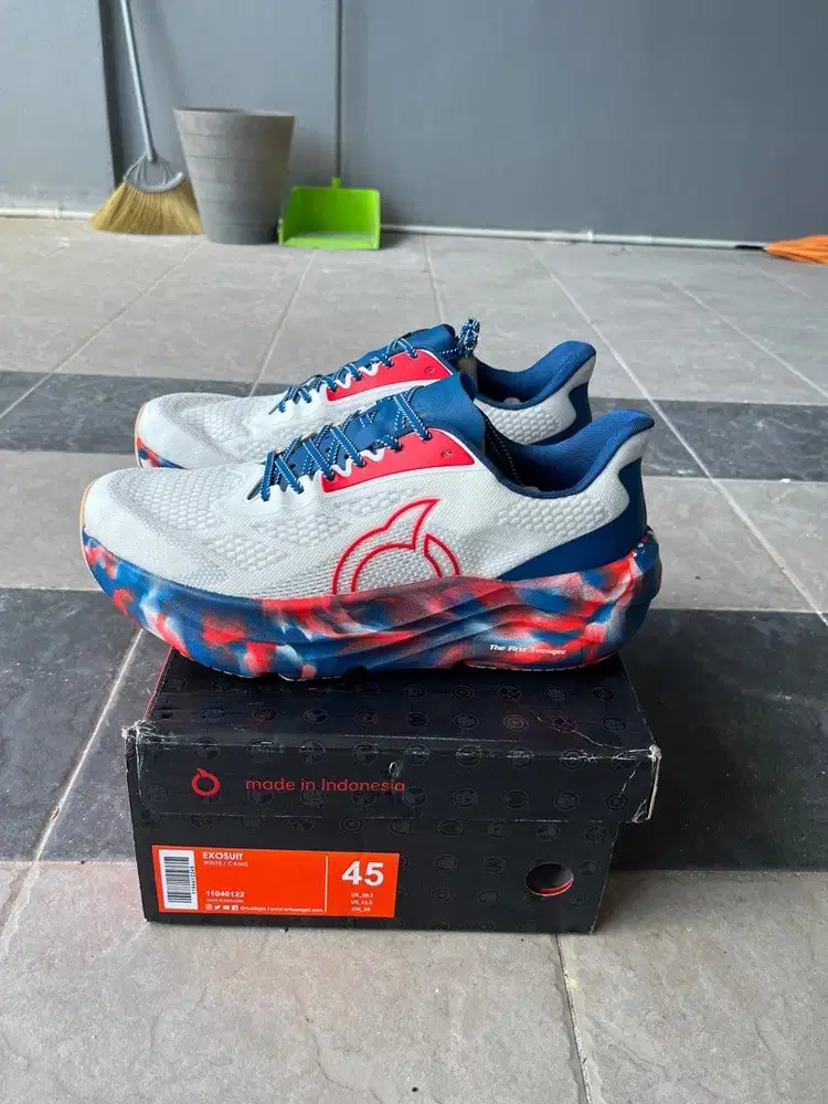 sepatu running ortus hyperblast marvel,6x pemakaian SIZE 41