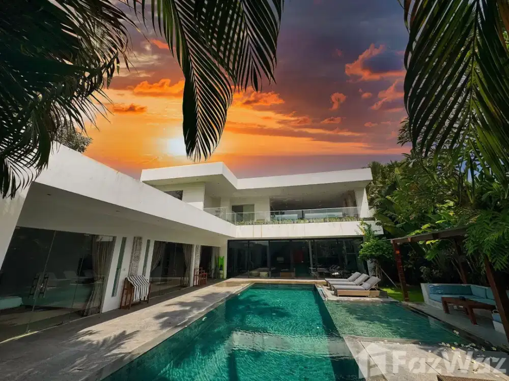 5 Bedroom Villa for sale in Berawa, Bali