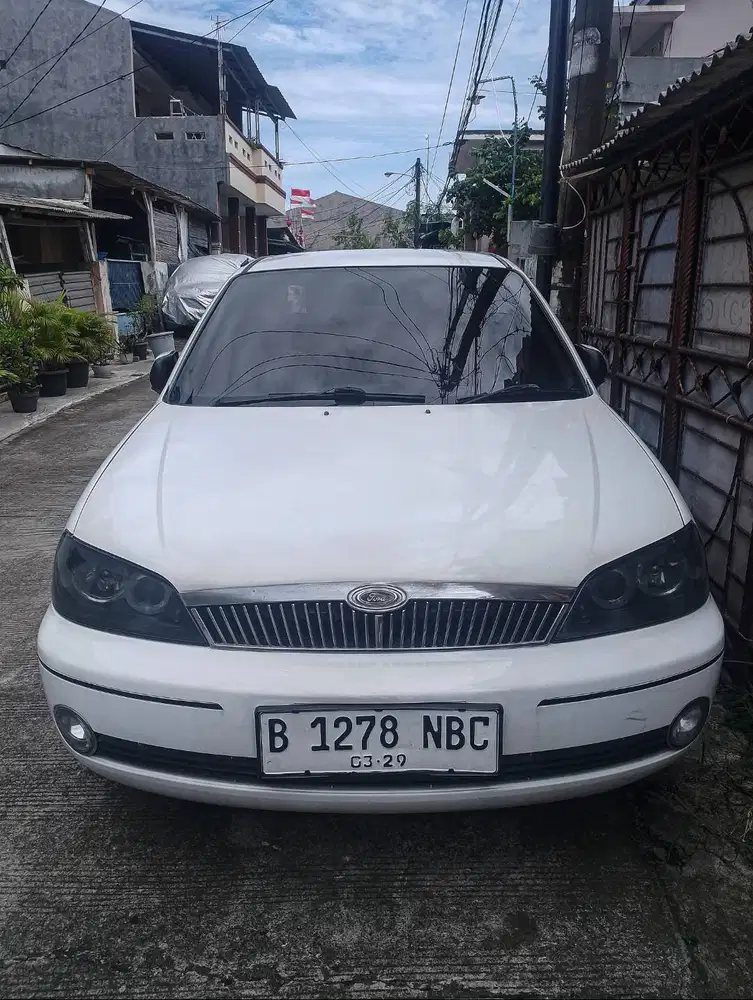 2002 Ford Lynx matic