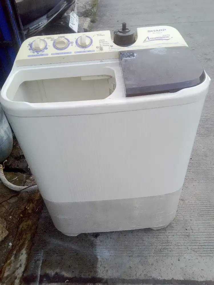 Mesin cuci minus tutup