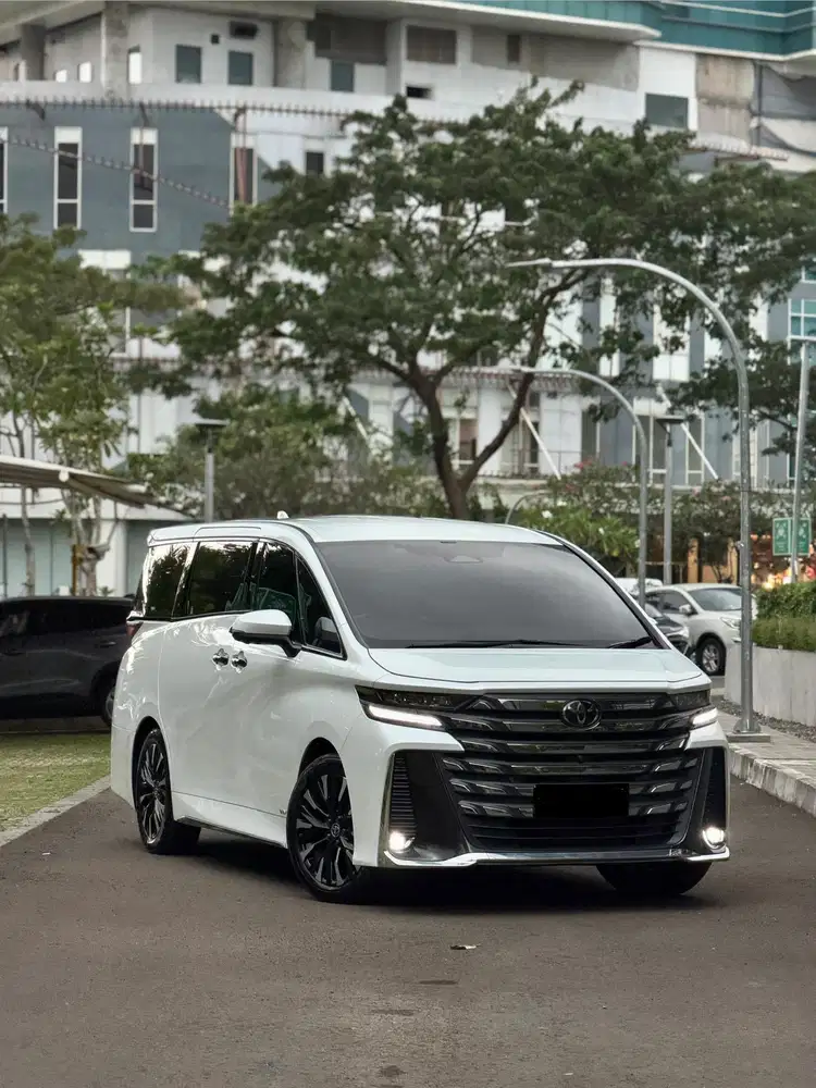 CASH Toyota All New Vellfire HEV Executive Lounge 2024 Low KM Like New