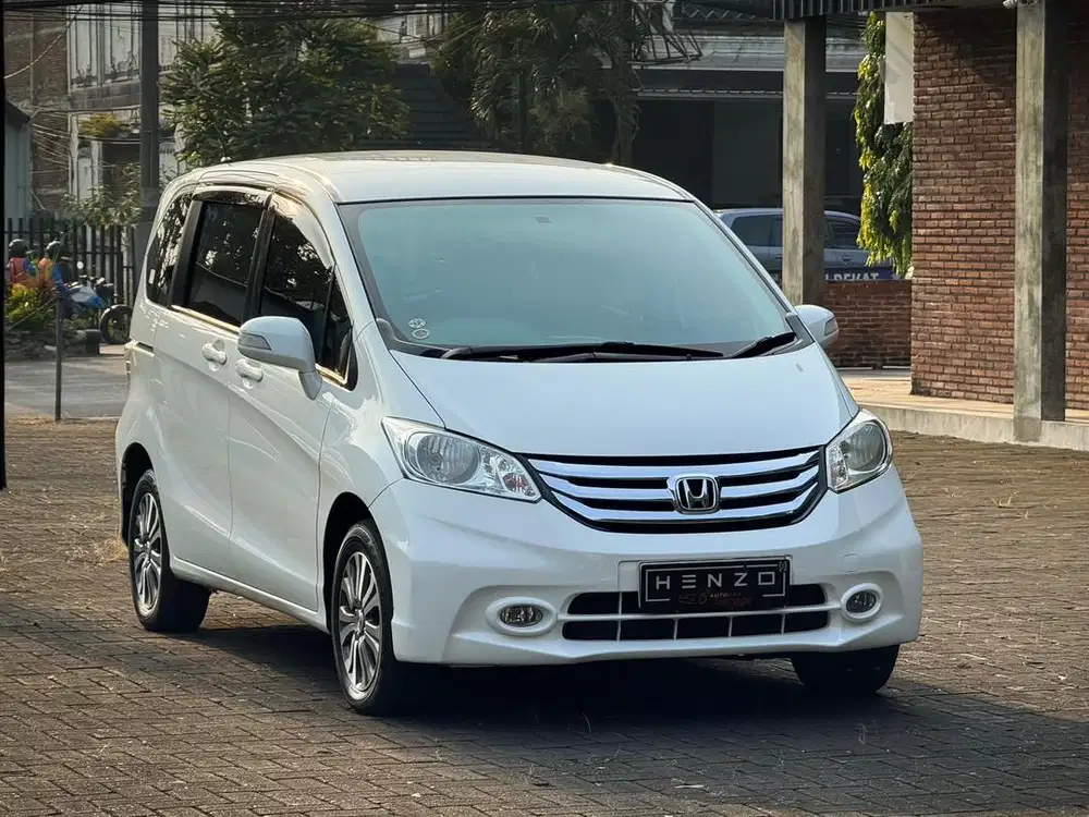 Honda Freed 2015 Bensin