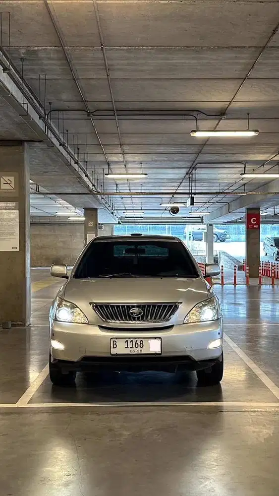 Toyota Harrier 2.4 G L Prem 2010