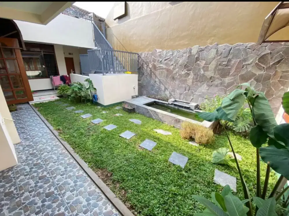 Dijual rumah strategis di kota Solo (Surakarta)