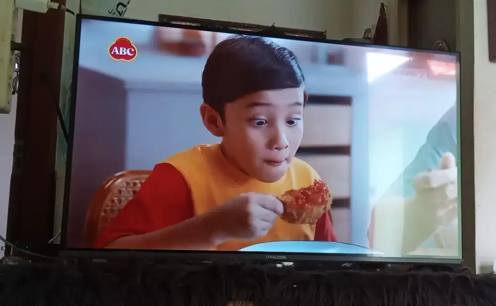 Jual tv iffalcon second