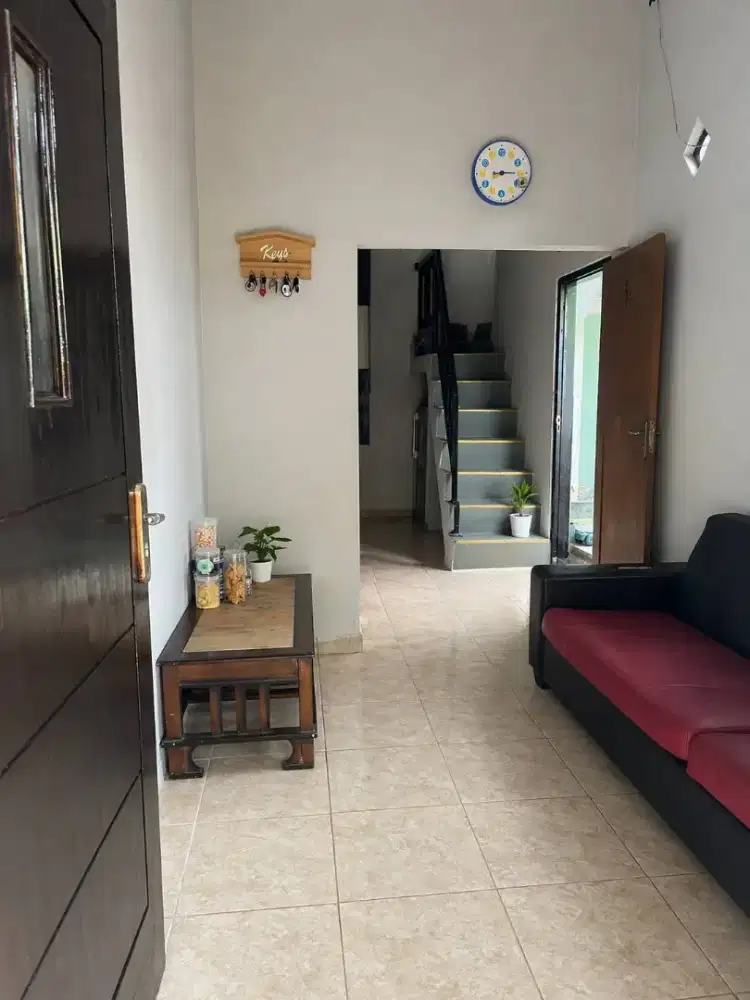 Rumah 2 lantai luas 4 kamar