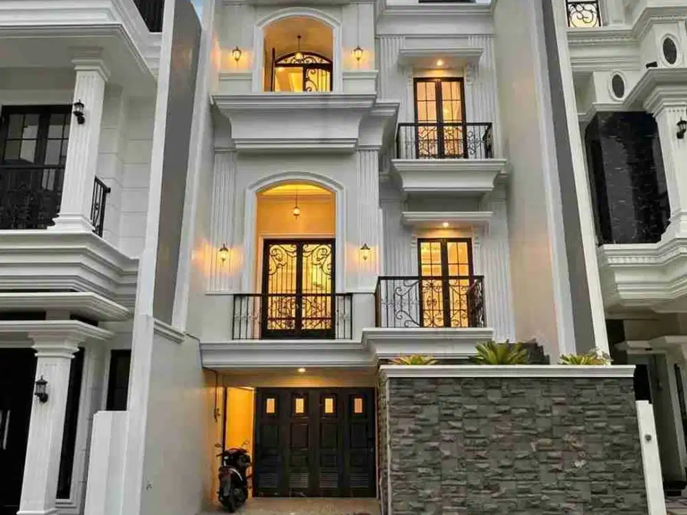 Rumah dekat exit Tol Jakarta selatan Jagakarsa