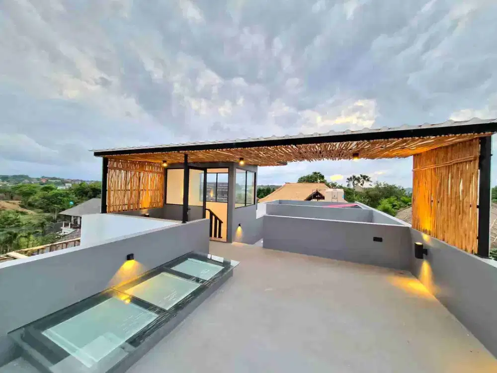Dijual Vila 3 lanta 3 kamar tidur rooftop dengan Ocean View Nusa Dua